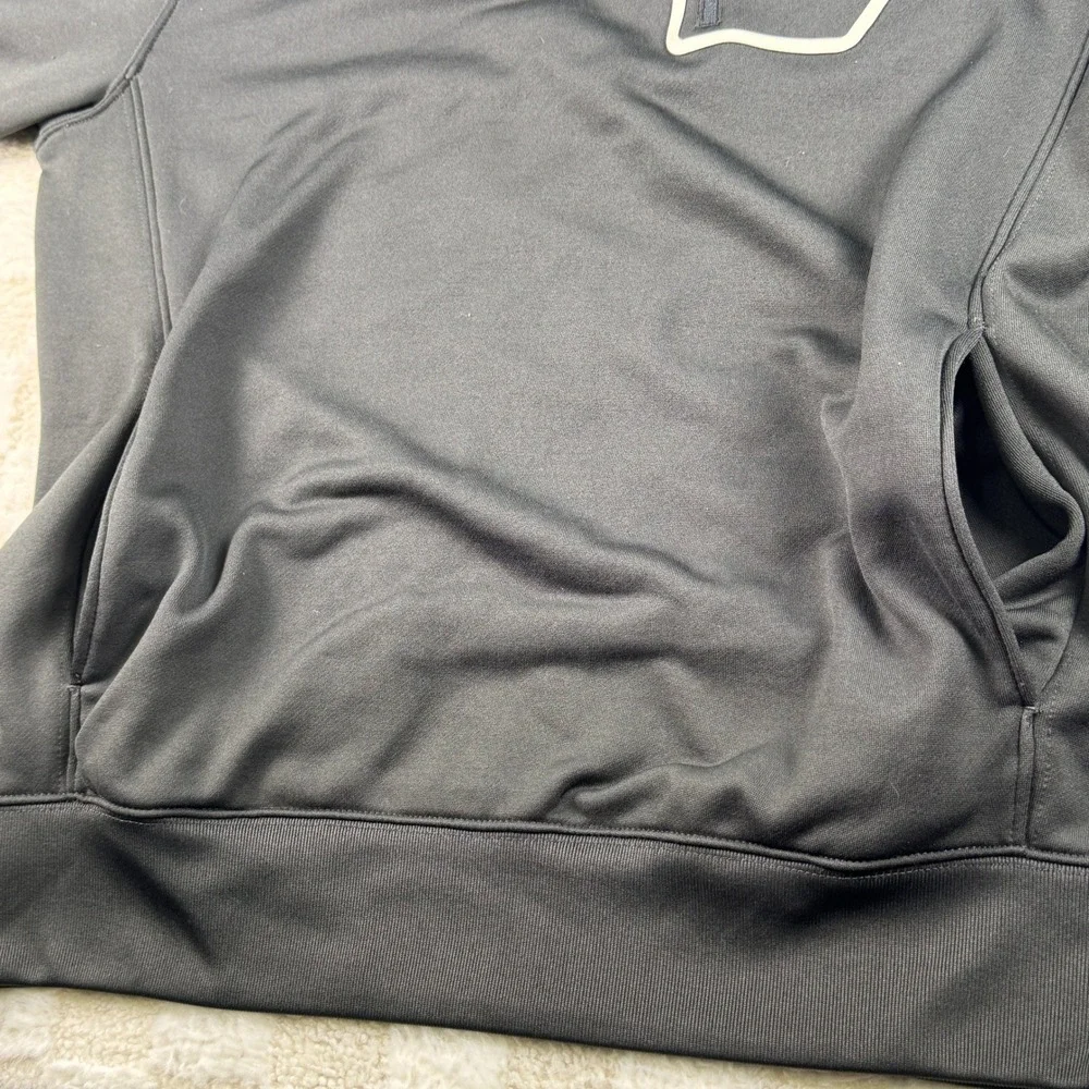 Old Navy Rec Tech Performance Gear Men's‎ Gray Quarter Zip Pullover Sweatshirt M